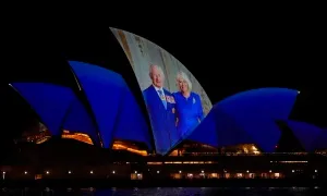 Australia mở 'tiệc ánh sáng' đón Vua Anh tới thăm